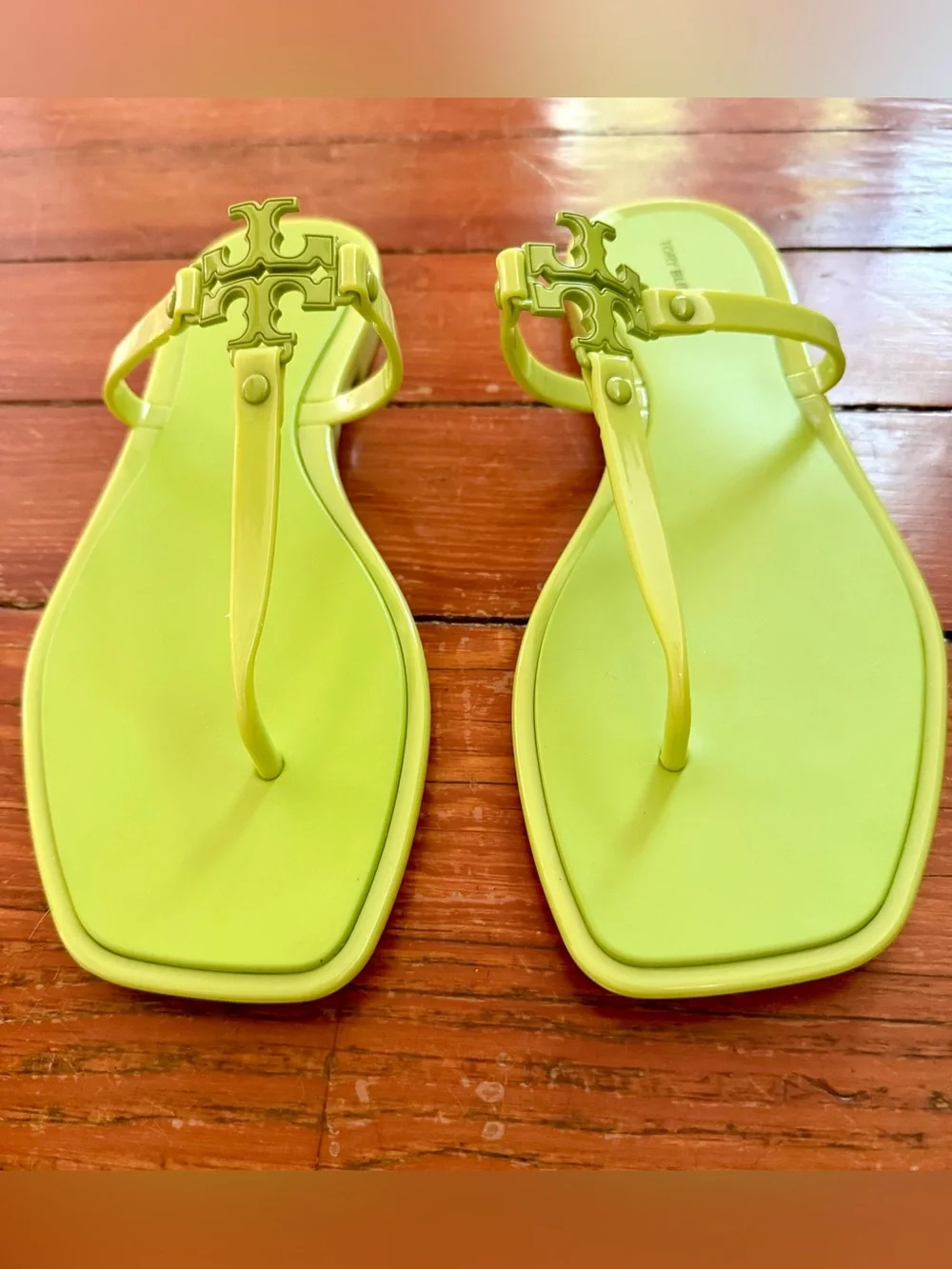 tory burch leaf green roxanne jelly thong sandals, women’s 9 NEW